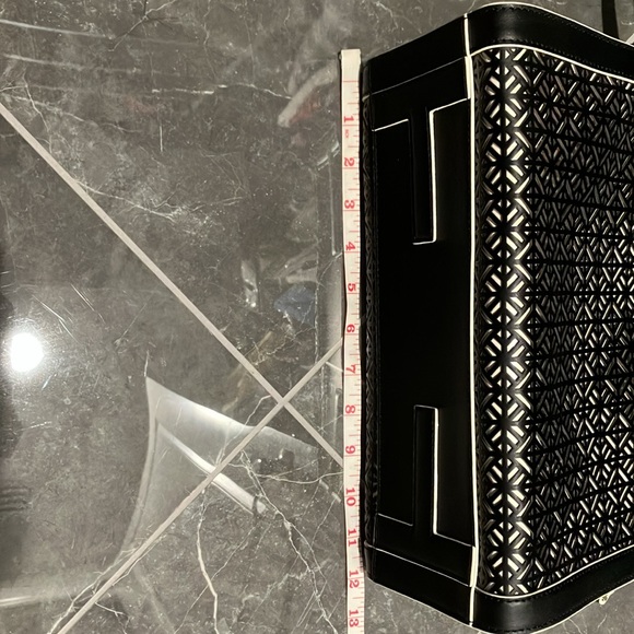 Tory Burch Bag Like New - Picture 11 of 14